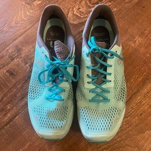 On Cloud Running Shoes